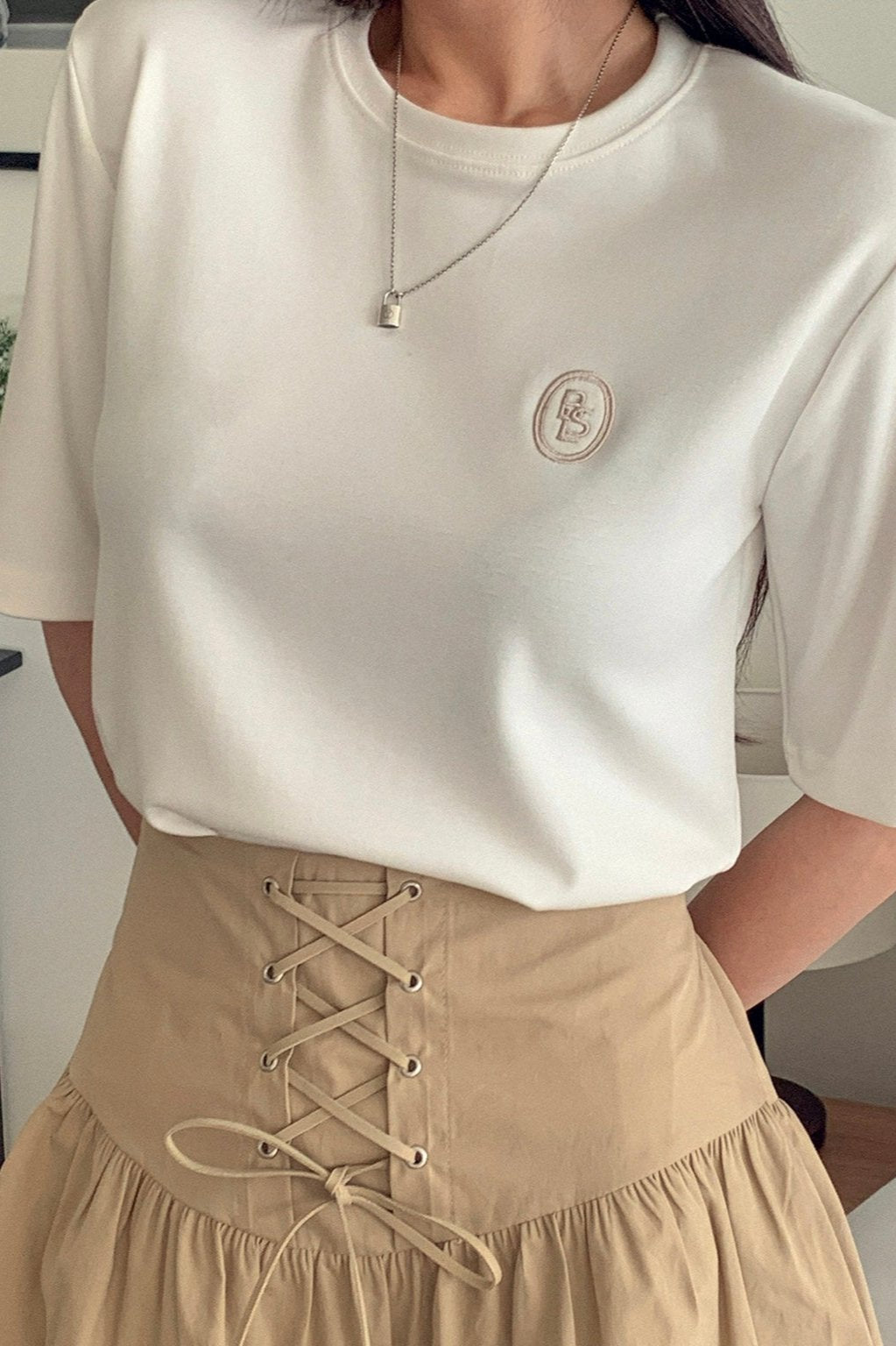 刺繡小LOGO T